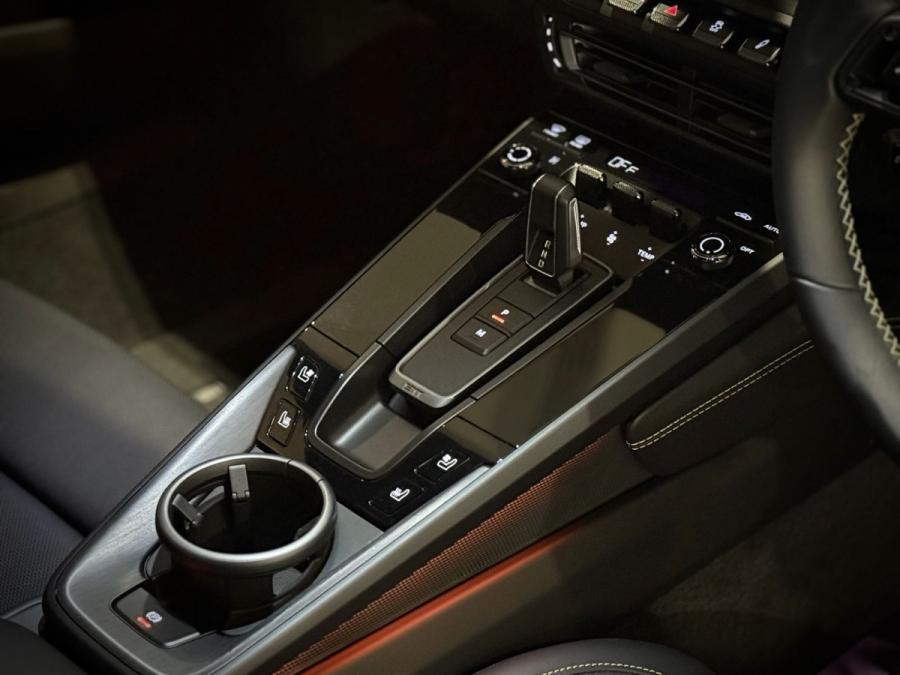 911 992 CARRERA GTS - Image 6